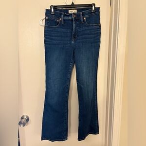 Madewell Dark Blue Flare Jeans size 27 kick out jeans